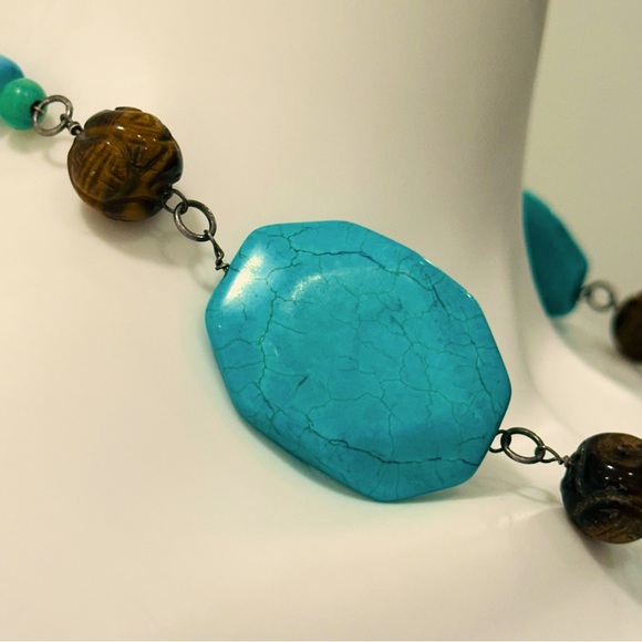 Cowgirl Chic Chunky Turquoise Stone and Brown Beaded Statement Necklace - Picture 5 of 7